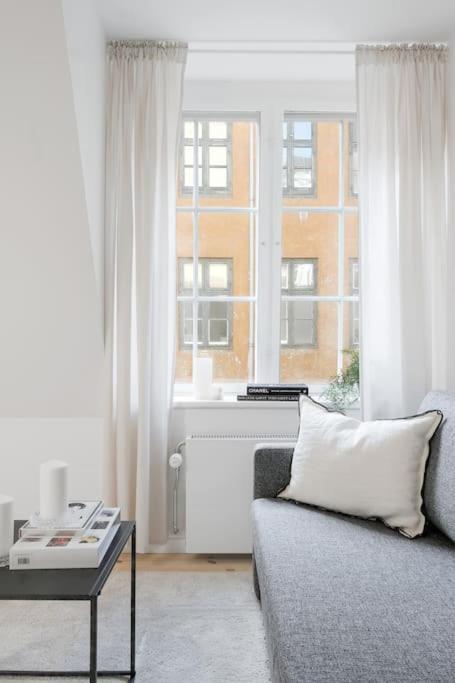 Charmerende Lejlighed Ved Nyhavn 3 Sal โคเปนเฮเกน ภายนอก รูปภาพ