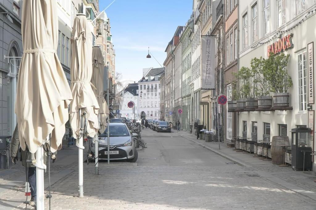 Charmerende Lejlighed Ved Nyhavn 3 Sal โคเปนเฮเกน ภายนอก รูปภาพ